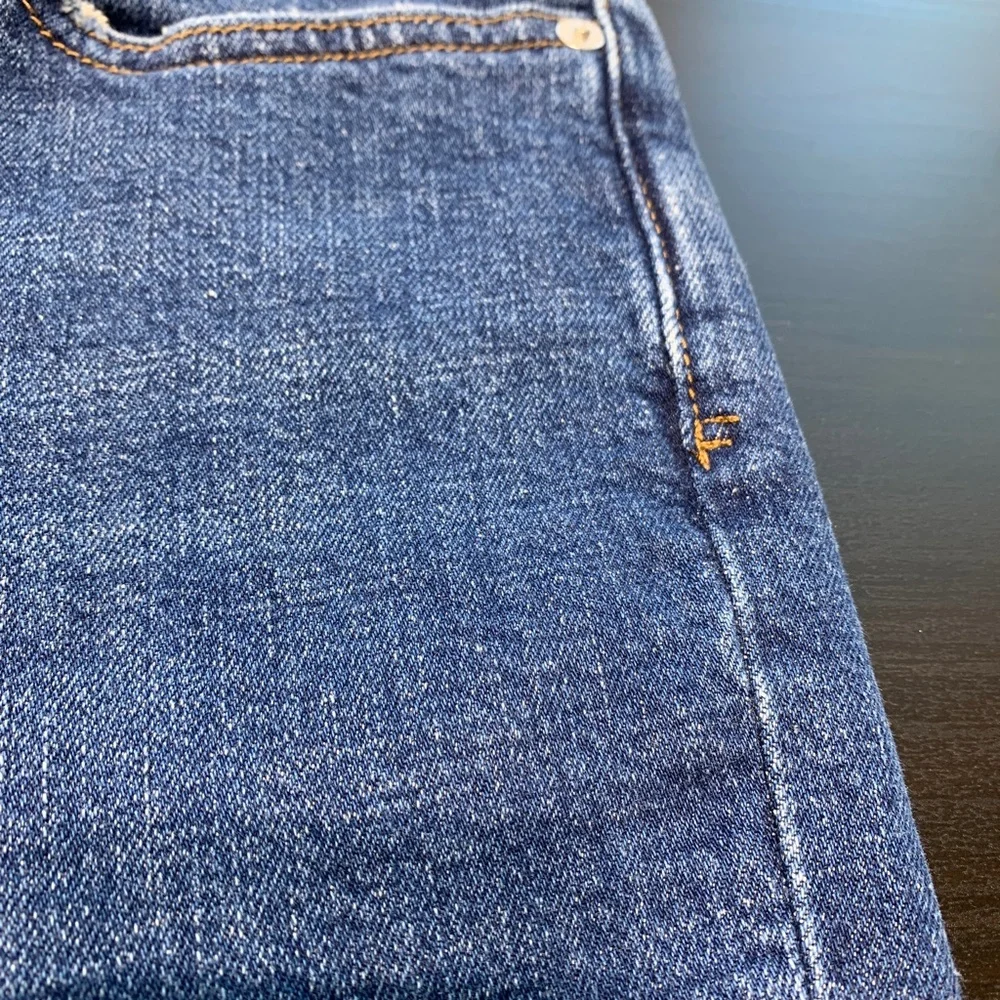 Frame Le Garcon Mid-Rise Boyfriend Jean in Othello Sz 25
